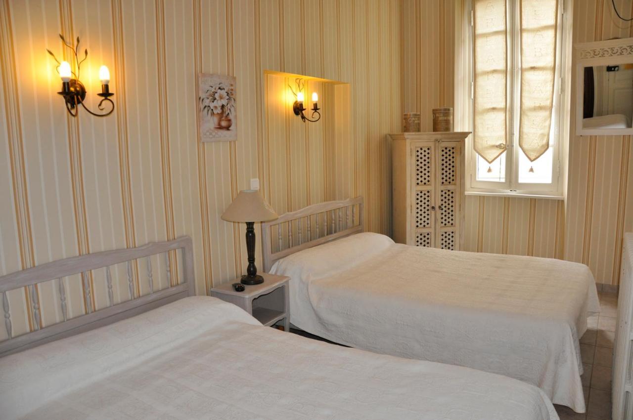Hotel Les Deux Acacias Villepinte  Exteriér fotografie